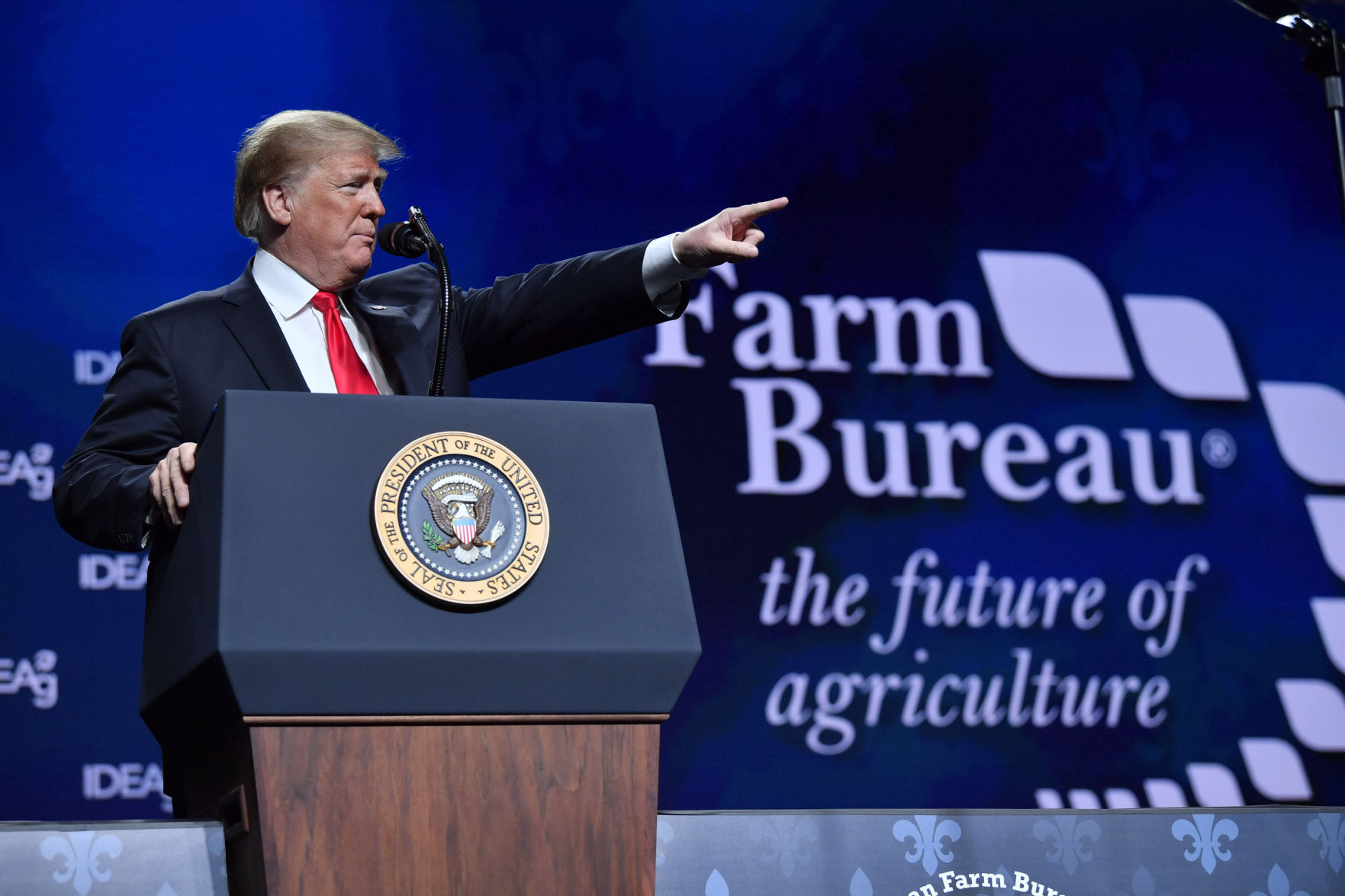 NO.trump.011519.121.JPG
